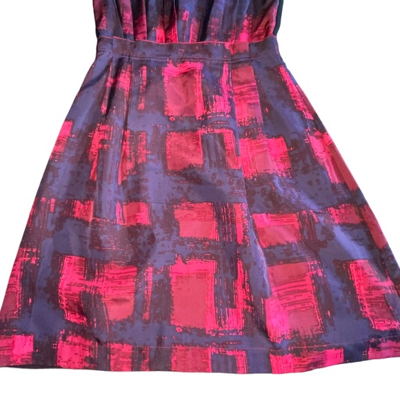 Stunning Silk Women’s Black & Fuchsia Formal Dress - Picture 4 of 9